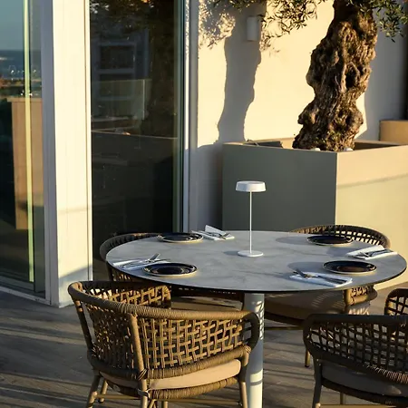 Xvi - Adults Only * Naxxar