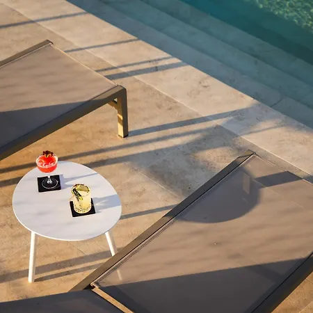 Xvi - Adults Only * Naxxar