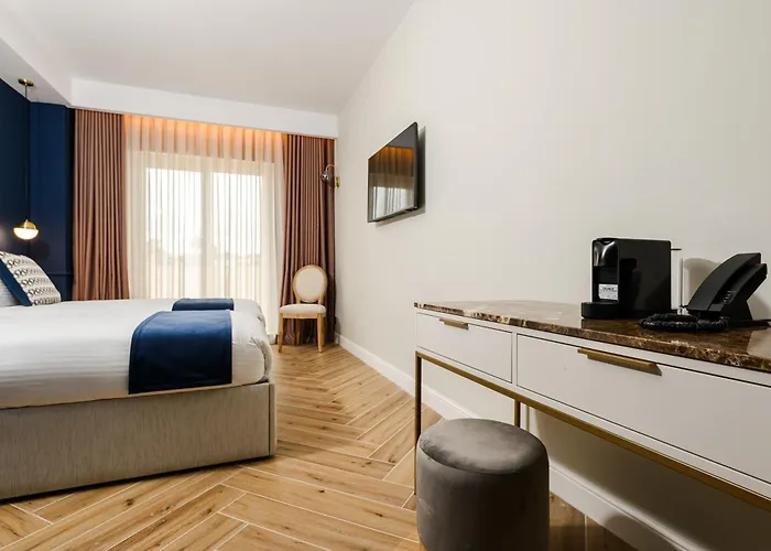 Xvi - Adults Only * Naxxar