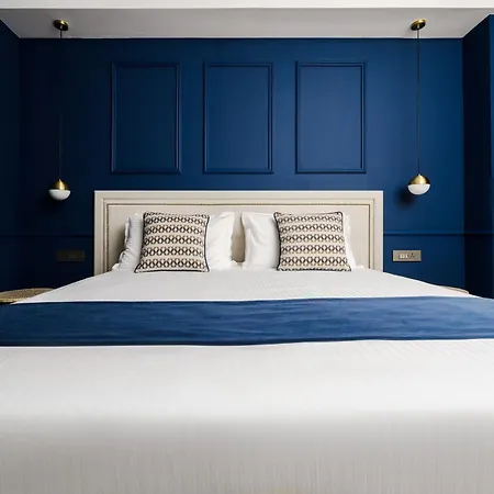 Xvi - Adults Only * ナッシャー