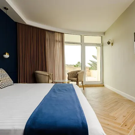 Xvi - Adults Only 5*