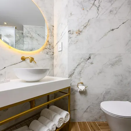 Xvi - Adults Only Hotel