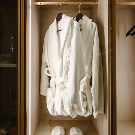 Hotel Xvi - Adults Only