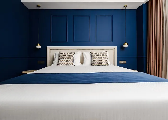 Xvi - Adults Only * Naxxar