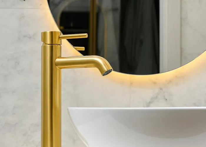 Xvi - Adults Only * Naxxar